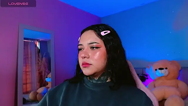 Snapshot of kim_blake chatting on 02.05.25 kim blake online show from 02.05.25