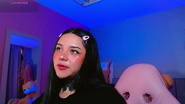 Snapshot of kim_blake chatting on 02.06.25 kim blake online show from 02.06.25