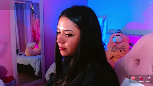 Snapshot of kim_blake chatting on 02.12.25 kim blake online show from 02.12.25