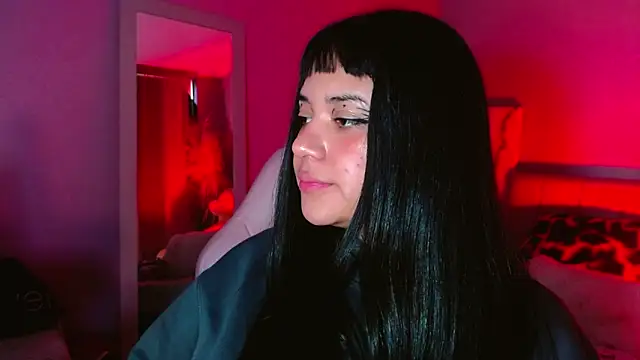 Snapshot of kim_blake chatting on 02.21.25 kim blake online show from 02.21.25