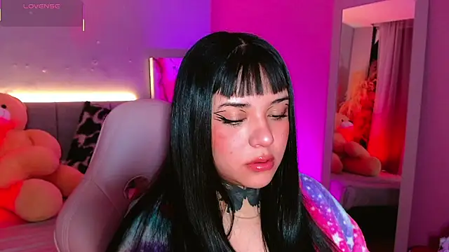 Snapshot of kim_blake chatting on 03.06.25 kim blake online show from 03.06.25