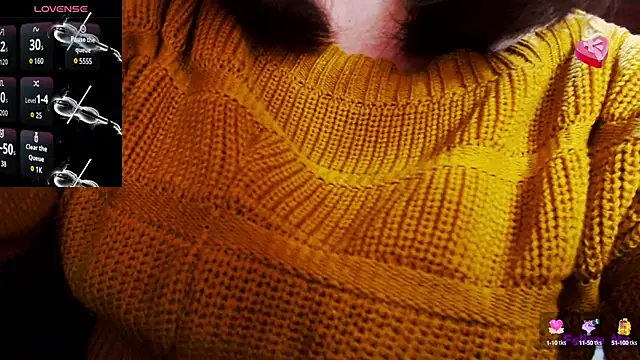 Snapshot of A_R_Y_ chatting on 10.02.25 A R Y online show from 10.02.25