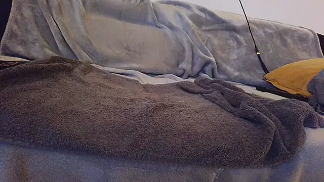 Snapshot of gege_cool chatting on 10.22.25 gege cool online show from 10.22.25