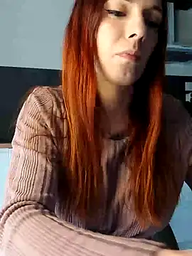 Snapshot of clara-francaise chatting on 05.06.26 clara-francaise online show from 05.06.26