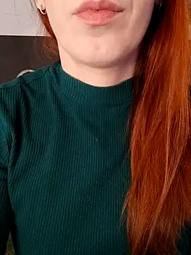 Snapshot of clara-francaise chatting on 05.16.26 clara-francaise online show from 05.16.26