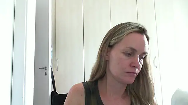 Annylove1 online show from 01.16.25
