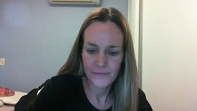 Snapshot of Annylove1 chatting on 09.27.25 Annylove1 online show from 09.27.25