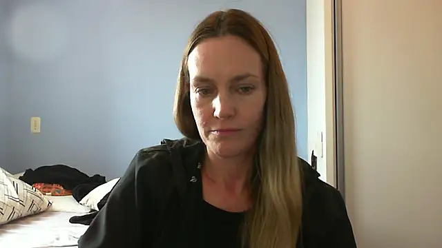 Snapshot of Annylove1 chatting on 10.01.25 Annylove1 online show from 10.01.25