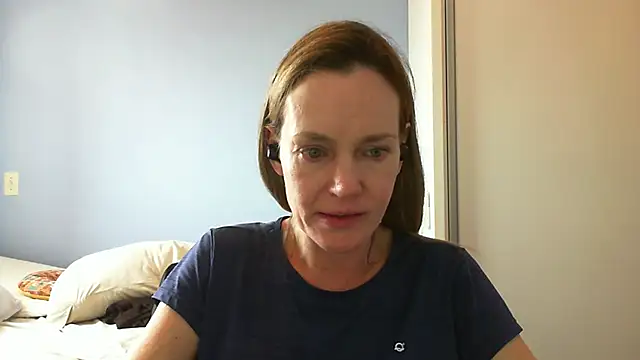 Snapshot of Annylove1 chatting on 10.06.25 Annylove1 online show from 10.06.25