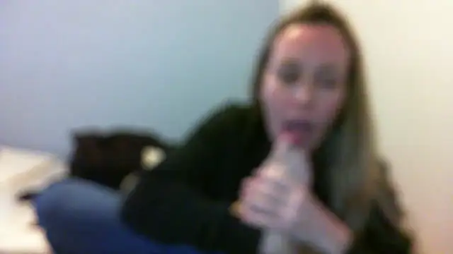 Snapshot of Annylove1 chatting on 10.10.25 Annylove1 online show from 10.10.25