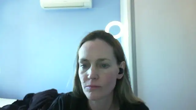 Snapshot of Annylove1 chatting on 10.24.25 Annylove1 online show from 10.24.25