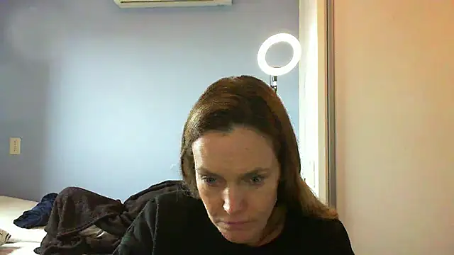 Snapshot of Annylove1 chatting on 11.10.25 Annylove1 online show from 11.10.25