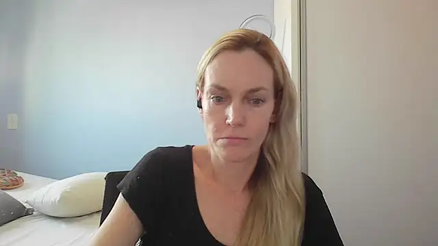 Annylove1 online show from 03.26.26