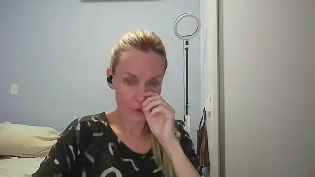 Annylove1 online show from 03.30.26