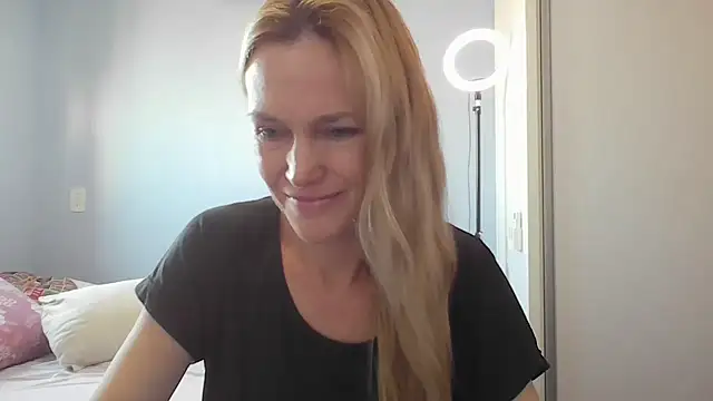 Annylove1 online show from 04.16.26