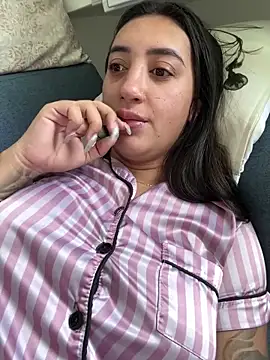 Hannahoff online show from 10.19.25