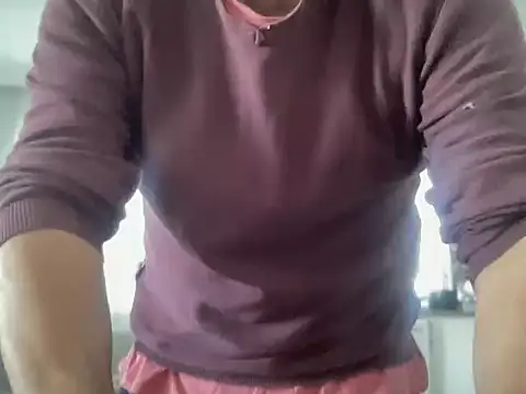 Snapshot of ALPHANDRE chatting on 10.11.25 ALPHANDRE online show from 10.11.25