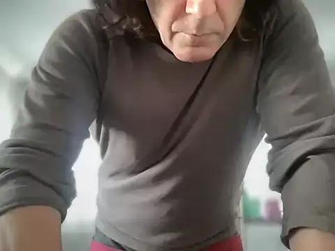 Snapshot of ALPHANDRE chatting on 10.19.25 ALPHANDRE online show from 10.19.25