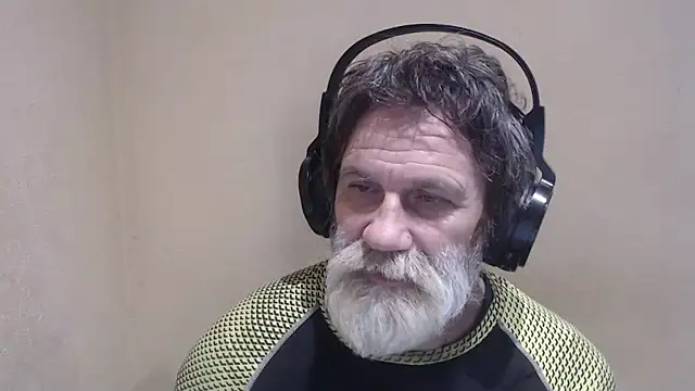 Snapshot of AlexNudo chatting on 01.29.25 AlexNudo online show from 01.29.25