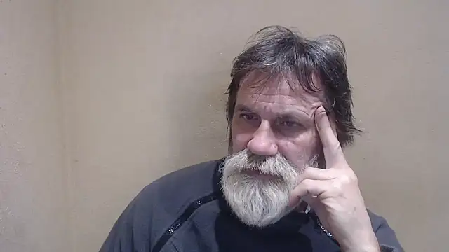 Snapshot of AlexNudo chatting on 02.07.25 AlexNudo online show from 02.07.25