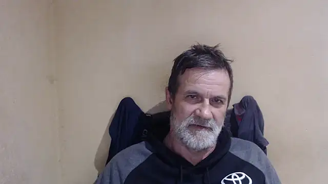 Snapshot of AlexNudo chatting on 09.27.25 AlexNudo online show from 09.27.25