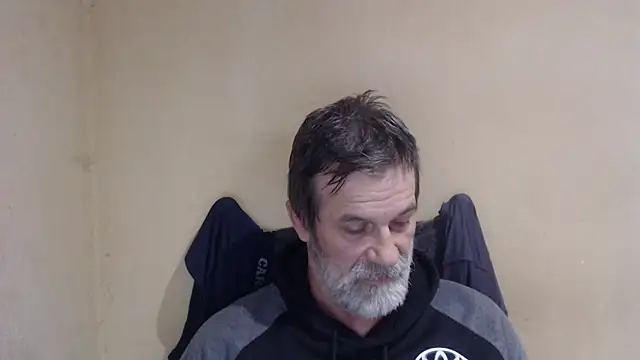 Snapshot of AlexNudo chatting on 10.10.25 AlexNudo online show from 10.10.25