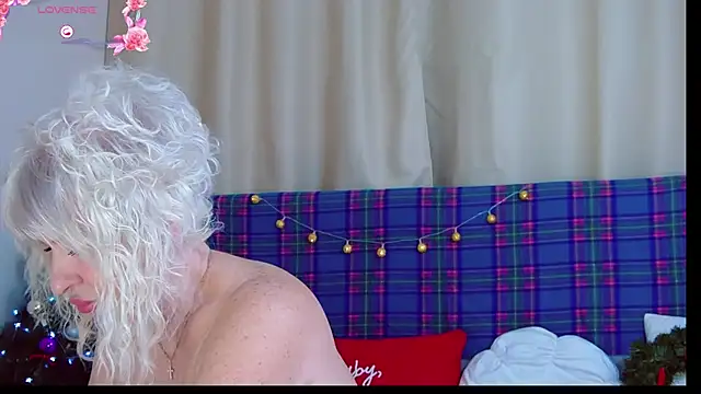 Barbie Blond  online show from 12.20.25