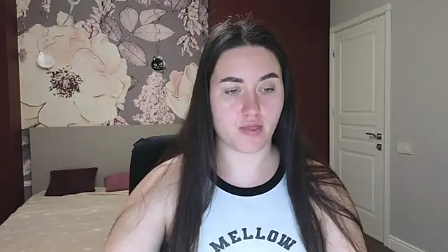 Roxie Bradley online show from 12.25.24