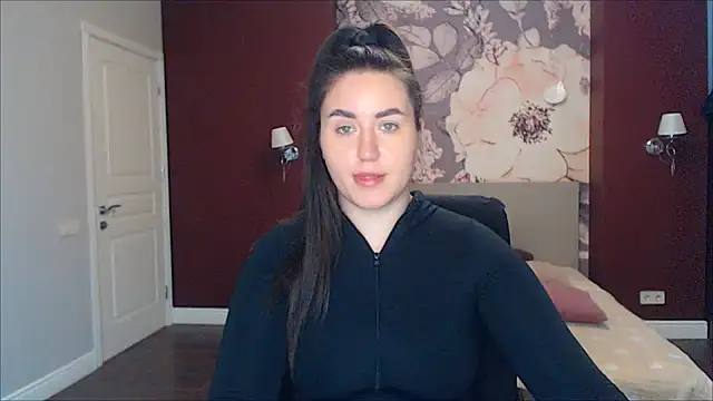 Roxie Bradley online show from 01.17.25