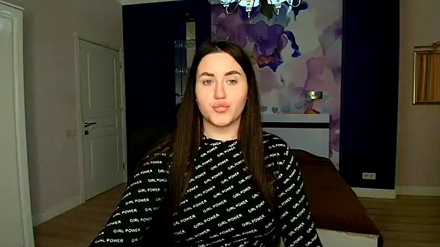 Roxie Bradley online show from 01.27.25