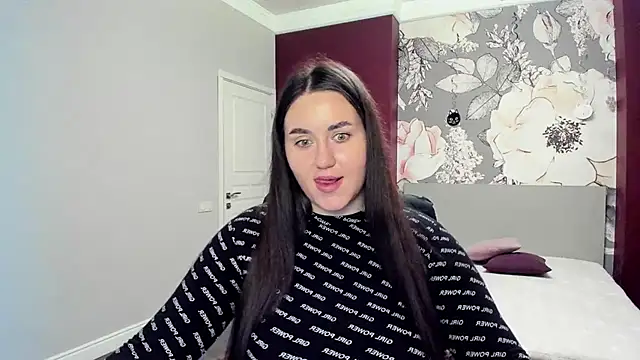 Roxie Bradley online show from 10.10.25