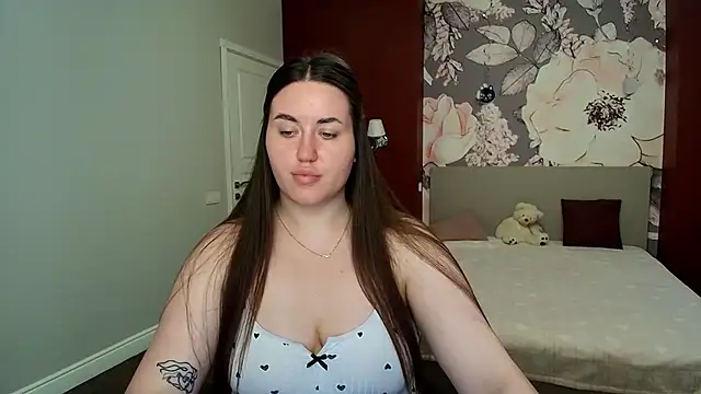 Snapshot of Roxie_Bradley chatting on 07.30.26 Roxie Bradley online show from 07.30.26