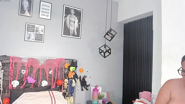 haileystone online show from 10.16.25