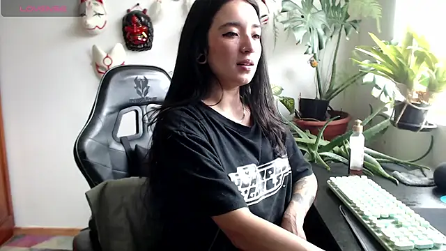 Snapshot of cat_salo chatting on 04.28.26 cat salo online show from 04.28.26