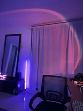 Snapshot of Im_sophiie chatting on 10.11.25 Im sophiie online show from 10.11.25