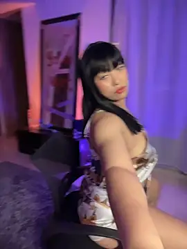 Snapshot of Im_sophiie chatting on 10.14.25 Im sophiie online show from 10.14.25