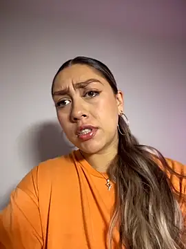 Im sophiie online show from 12.14.25