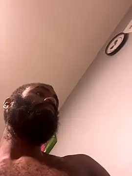 Snapshot of SlxmXBlxck chatting on 10.13.25 SlxmXBlxck online show from 10.13.25