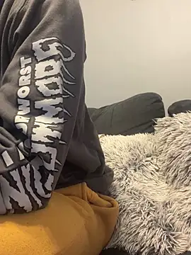 Snapshot of SlxmXBlxck chatting on 11.14.25 SlxmXBlxck online show from 11.14.25