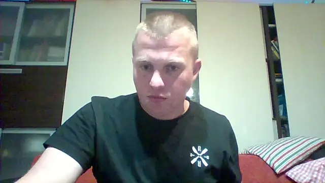 Snapshot of Matttthees chatting on 09.30.25 Matttthees online show from 09.30.25