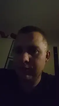 Snapshot of Matttthees chatting on 10.10.25 Matttthees online show from 10.10.25