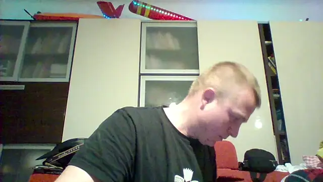 Snapshot of Matttthees chatting on 10.12.25 Matttthees online show from 10.12.25