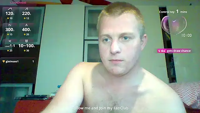 Snapshot of Matttthees chatting on 10.23.25 Matttthees online show from 10.23.25