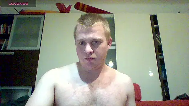 Snapshot of Matttthees chatting on 10.30.25 Matttthees online show from 10.30.25