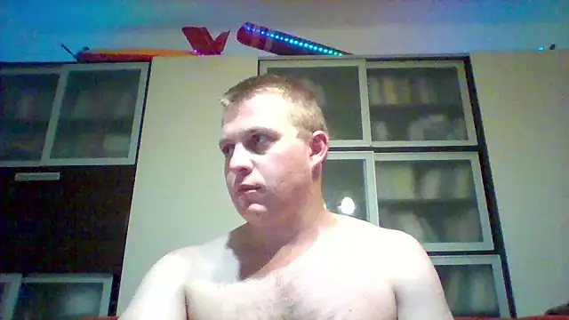 Snapshot of Matttthees chatting on 11.01.25 Matttthees online show from 11.01.25