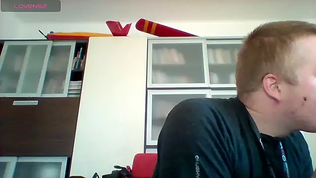 Snapshot of Matttthees chatting on 11.08.25 Matttthees online show from 11.08.25