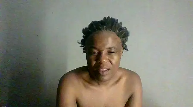 Snapshot of BeejayLoverxx chatting on 02.04.25 BeejayLoverxx online show from 02.04.25