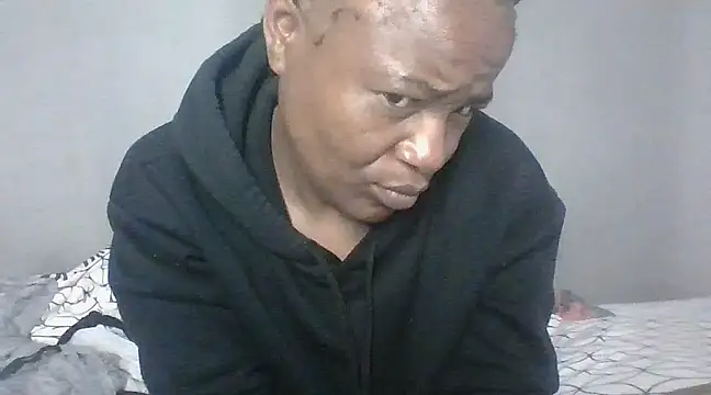 Snapshot of BeejayLoverxx chatting on 03.03.25 BeejayLoverxx online show from 03.03.25