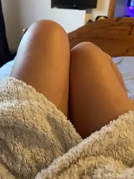 Snapshot of sweetmystery1 chatting on 01.22.25 sweetmystery1 online show from 01.22.25