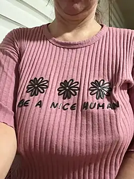 Snapshot of sweetmystery1 chatting on 02.17.25 sweetmystery1 online show from 02.17.25